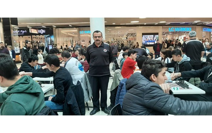 10 Ocak Gazeteciler Günü Yıldırım Satranç Turnuvası (4)