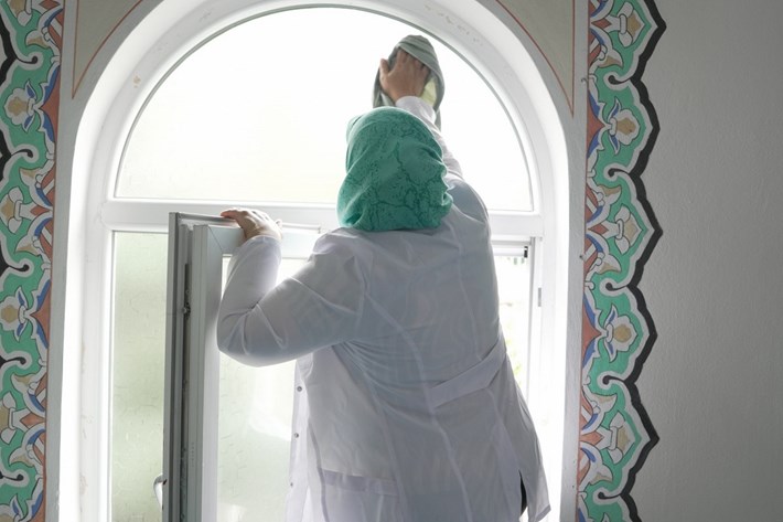 100 bin m2 alanda ibadethane temizliği yapıldı