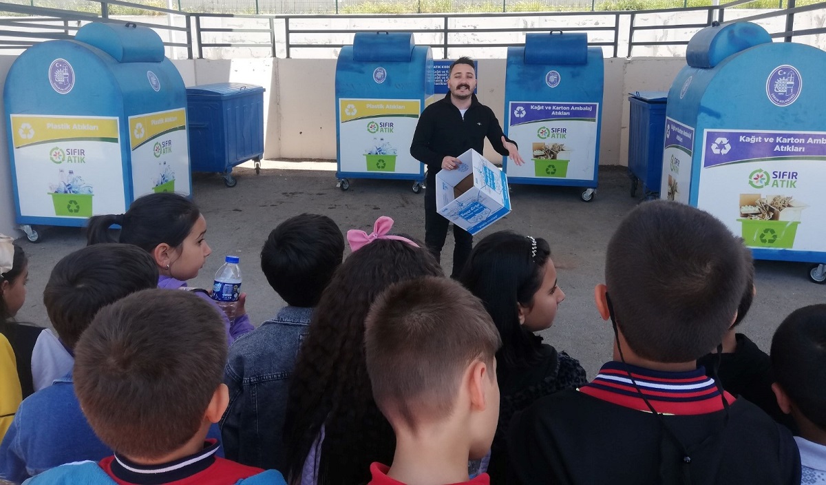 79 eğitim programında 4.411 kişiye iklim değişikliği ve sıfır atık konularında eğitim verildi (2)
