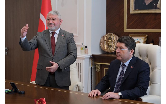 Adalet Bakanı Yılmaz Tunç, Çorum Belediyesini ziyaret etti (1)