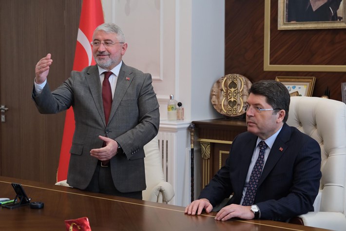 Adalet Bakanı Yılmaz Tunç, Çorum Belediyesini ziyaret etti (1)