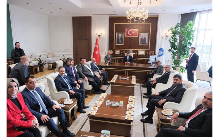 Adalet Bakanı Yılmaz Tunç, Çorum Belediyesini ziyaret etti (4)