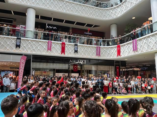 AHL Park her gün dolup taşıyor