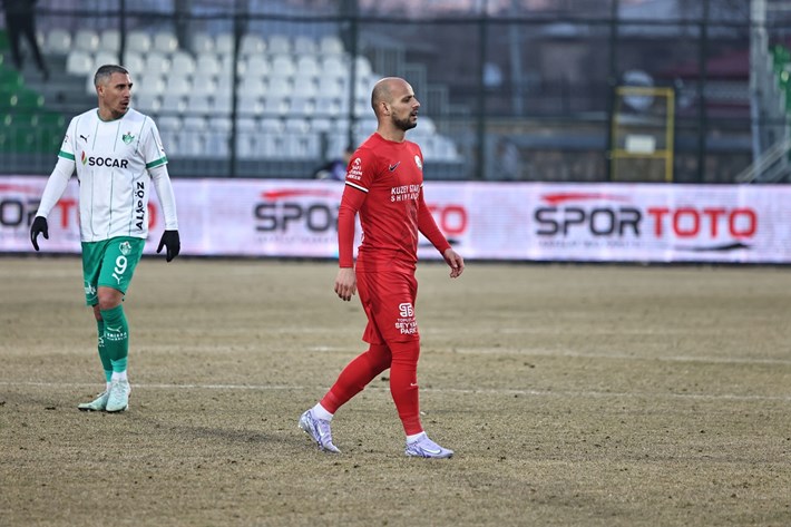 Ahlatcı Çorum FK, Iğdır'a 1 0 yenildi (14)
