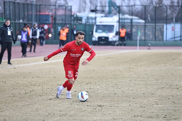 Ahlatcı Çorum FK, Iğdır'a 1 0 yenildi (9)