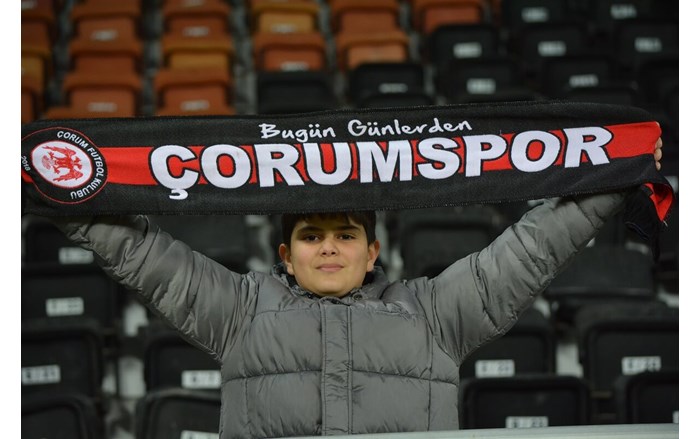 Ahlatcı Çorum Futbol Kulübü, evinde karşılaştığı Esenler Erokspor ile 3 3 berabere kaldı (5)