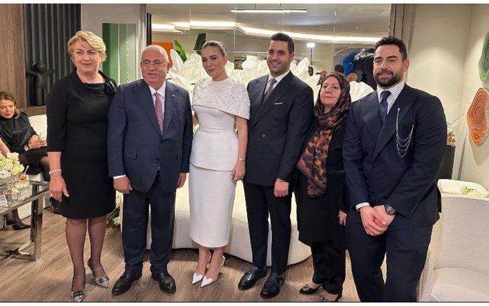 Ahlatcı ve Engin ailelerinin mutlu günü