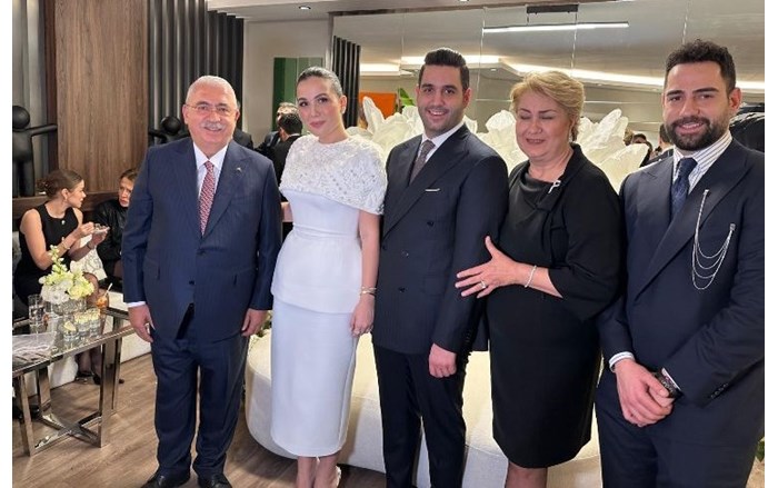 Ahmet Emin Ahlatcı, Elif Engin ile nişanlandı