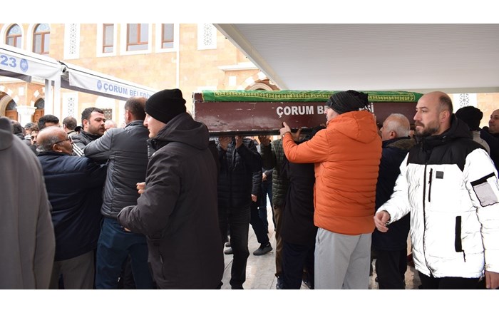 Ailesi ve sevenleri Özcan Serpinli'yi sonszluğa uğurladı (1)