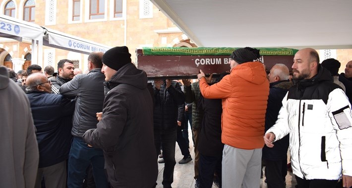 Ailesi ve sevenleri Özcan Serpinli'yi sonszluğa uğurladı (1)