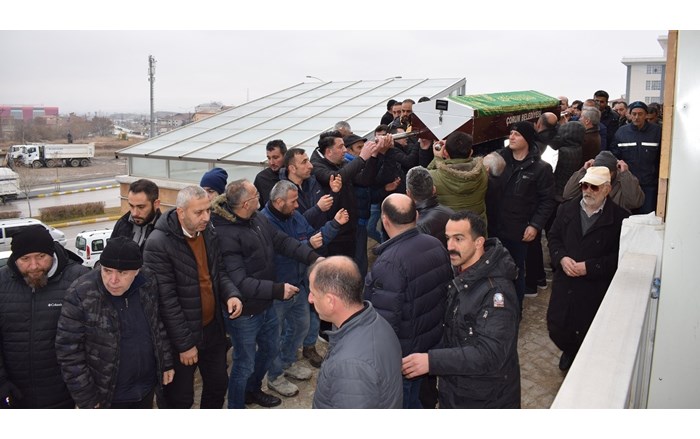 Ailesi ve sevenleri Özcan Serpinli'yi sonszluğa uğurladı (2)