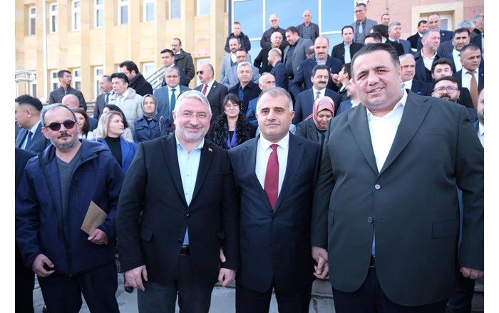 AK Parti Çorum İl Başkanı Yakup Alar, mazbata aldı (3)