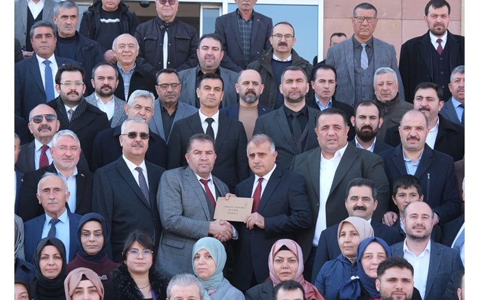 AK Parti Çorum İl Başkanı Yakup Alar, mazbata aldı (4)
