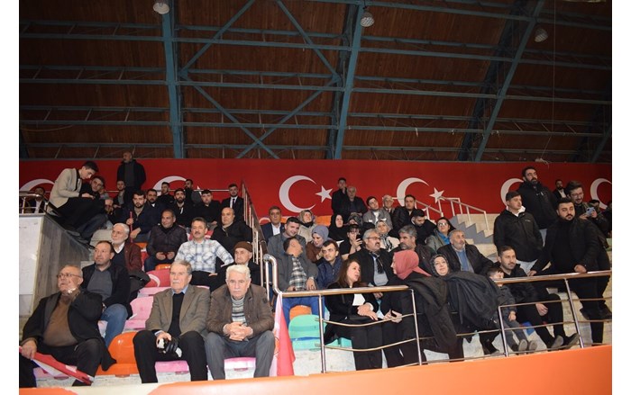 AK Parti Çorum Merkez İlçe Kongresine katılanlar (1)