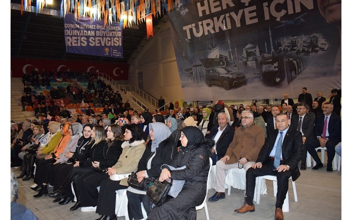 AK Parti Çorum Merkez İlçe Kongresine katılanlar (2)