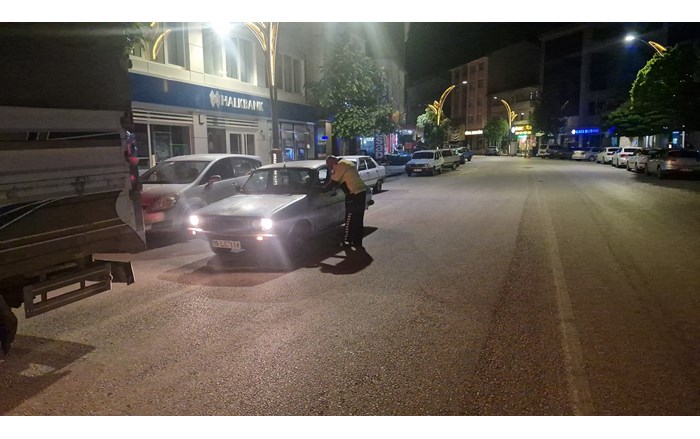 Araç sürücülerine toplam 86 bin 374 TL para cezası uygulanırken, 3 motosiklet trafikten men edildi (3)