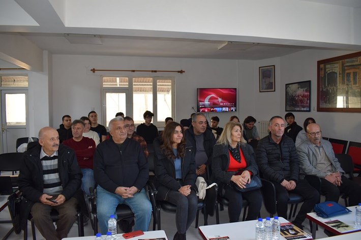 “Atatürk’ün İsmet İnönü’ye Gönderdiği Mektup” yorumlandı