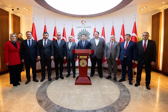 Bakan Tunç, Çorum Valiliğini ziyaret etti (2)