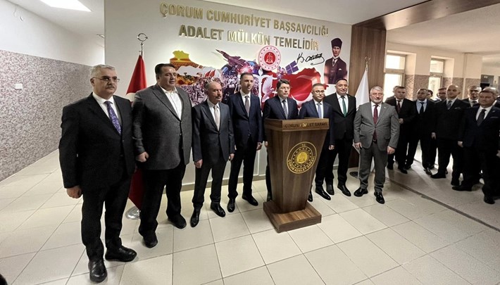 Bakan Yılmaz Tunç, Çorum Adliye Sarayı ve Baro Başkanlığını ziyaret etti (1)