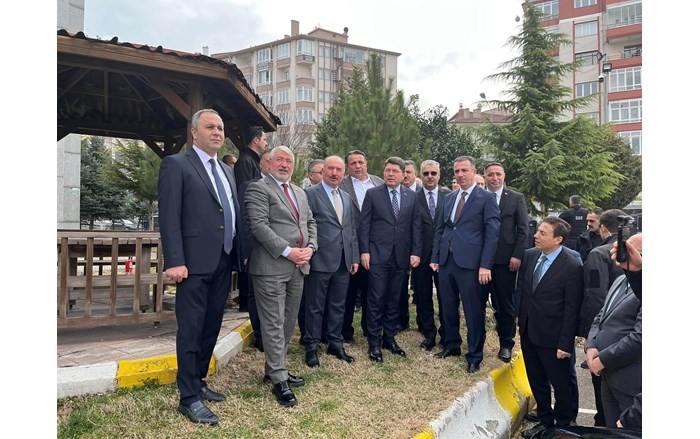 Bakan Yılmaz Tunç, Çorum Adliye Sarayı ve Baro Başkanlığını ziyaret etti (2)