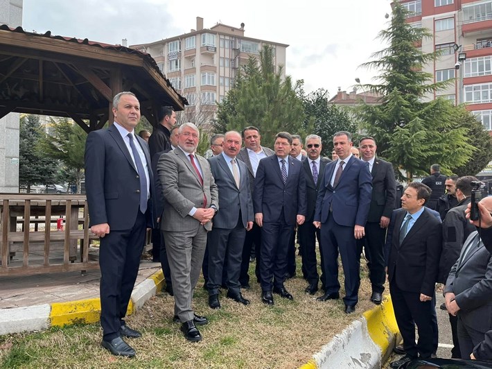 Bakan Yılmaz Tunç, Çorum Adliye Sarayı ve Baro Başkanlığını ziyaret etti (2)