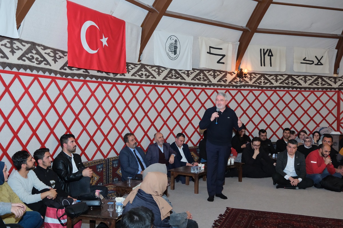 Başkan Aşgın gençlerle buluştu (6)