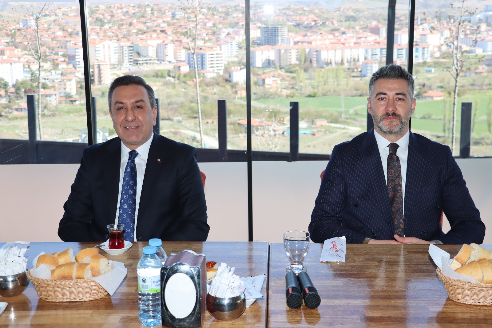 Başkan Muhsin Dere, Sungurlu'da yaptıkları 1 yıllık çalışmaları değerlendirdi (1)