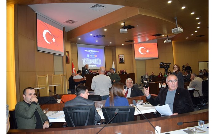 Belediye Meclisinde ortam gerildi