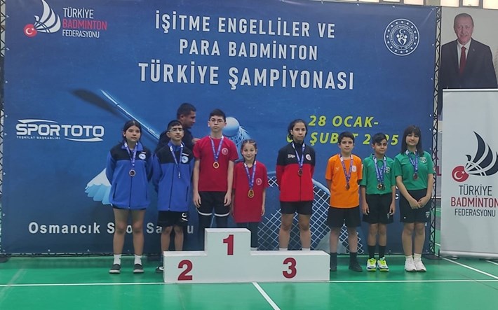 Berat Saadettin Yılmaz, gösterdiği başarılı performansla iki farklı kategoride üçüncü geldi (1)