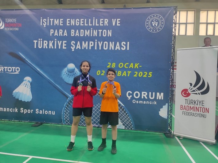 Berat Saadettin Yılmaz, gösterdiği başarılı performansla iki farklı kategoride üçüncü geldi (2)