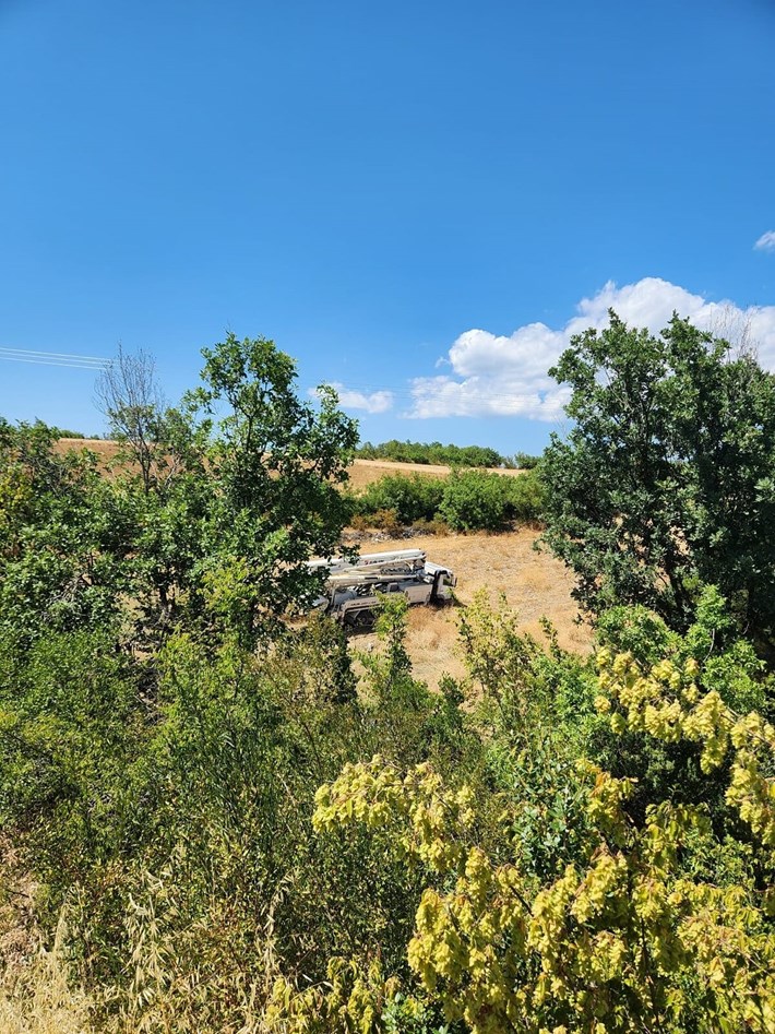 Beton pompa aracı, freni boşalması sonucu şarampole uçtu (1)