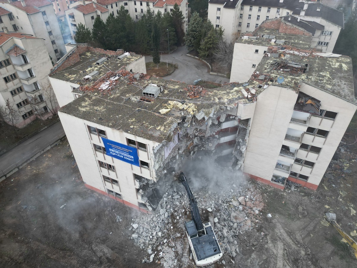 Binevler'de kentsel dönüşüm çalışmaları başladı (4)