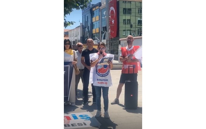 Birleşik Kamu İş, hükümetin kamu emekçilerine sunduğu zam teklifini “sefalet ücreti” olarak nitelendirerek insanca ücret talebiyle meydanlara çıktı (3)