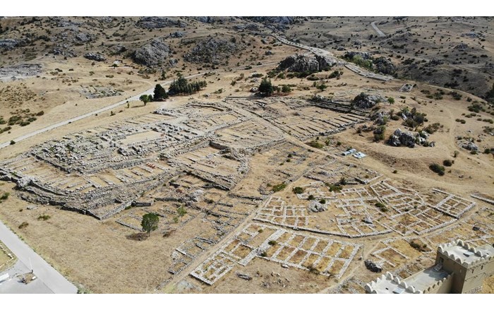 Boğazkale ilçesindeki Hattuşa Antik Kenti'nde, 119 yıldır süren kazı çalışmalarında yeni dönem çalışmaları başladı. (1)