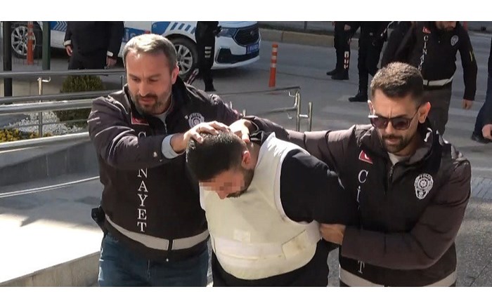 Çay ocağında silahla 1 kişiyi öldüren, 4 kişiyi de yaralayan şahıs tutuklandı