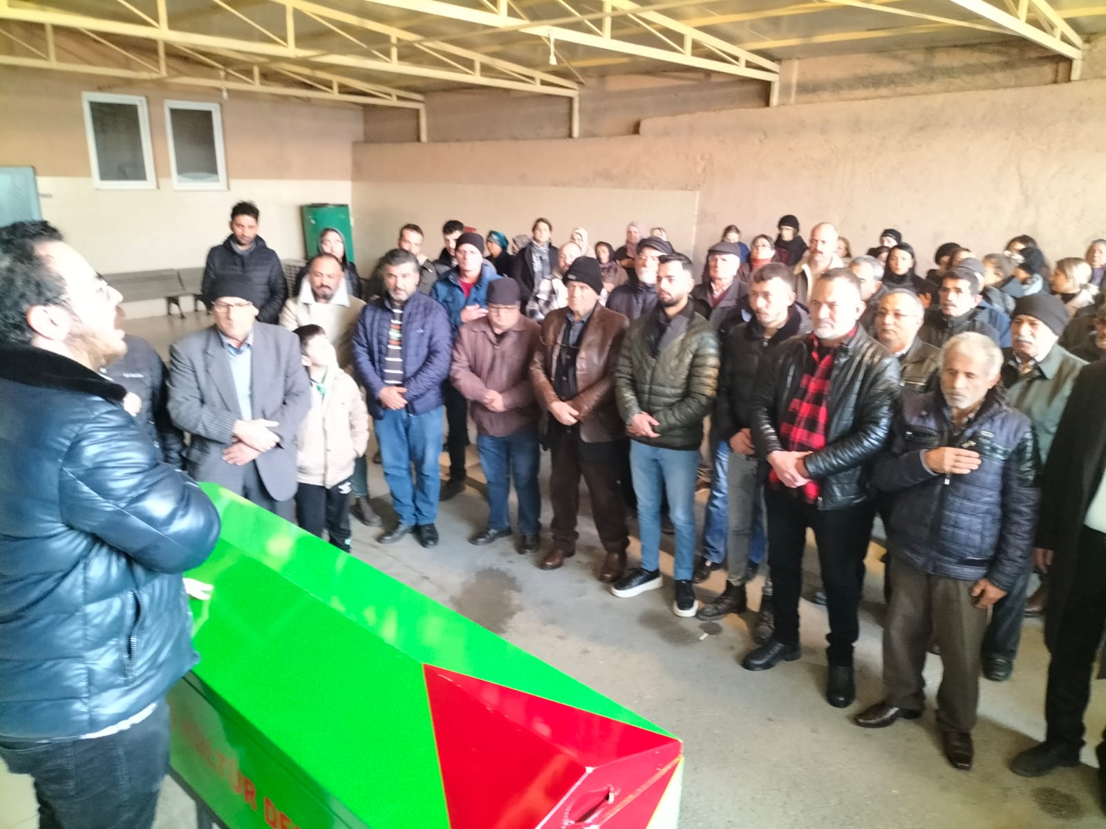 Cenaze töreni İsmail Güçlü'nün gülbengleri eşliğinde gerçekleşti