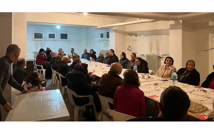 CHP Çorum İ Başkanı Dinçer Solmaz, apartman toplantıları yapıyor (3)