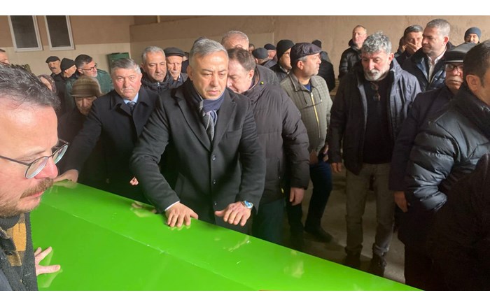 CHP Çorum Milletvekili Mehmet Tahtasız, dayısı Müslüm Yıldırım'ı son yolculuğuna uğurladı