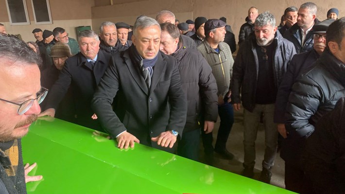 CHP Çorum Milletvekili Mehmet Tahtasız, dayısı Müslüm Yıldırım'ı son yolculuğuna uğurladı