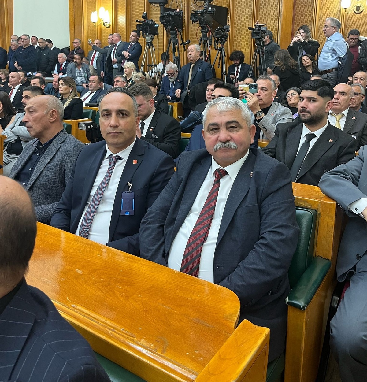 CHP İl Başkanı Dinçer Solmaz, Ankara'da Genel Başkan Özgür Özel'in grup toplantısına katıldı