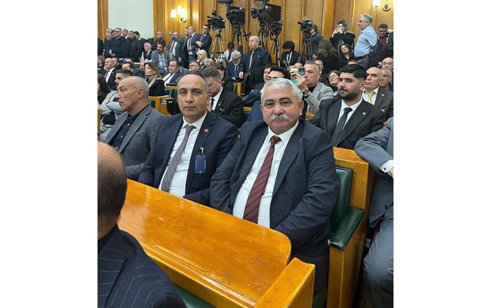 CHP İl Başkanı Dinçer Solmaz, Ankara'da Genel Başkan Özgür Özel'in grup toplantısına katıldı