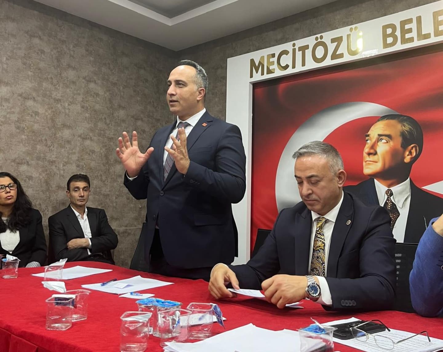 CHP İl Başkanı Dinçer Solmaz, Mecitözü'nde partililere seslendi