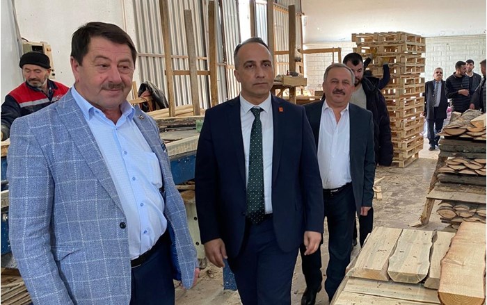CHP İl Başkanı Dinçer Solmaz, Serhat Şahin'in sahibi olduğu Hitit Palet'i gezdi (1)