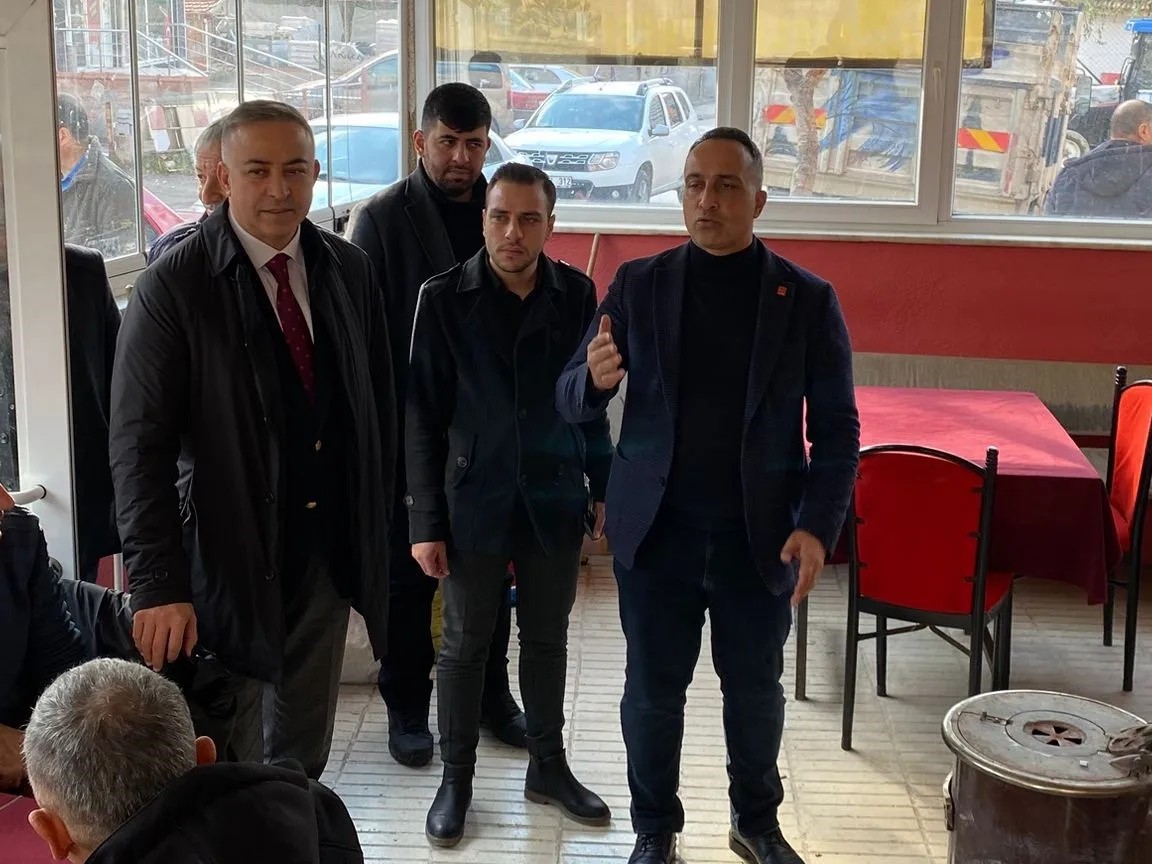 CHP İl Başkanı Dinçer Solmaz ve Milletvekili Mehmet Tahtasız esnafı dinledi