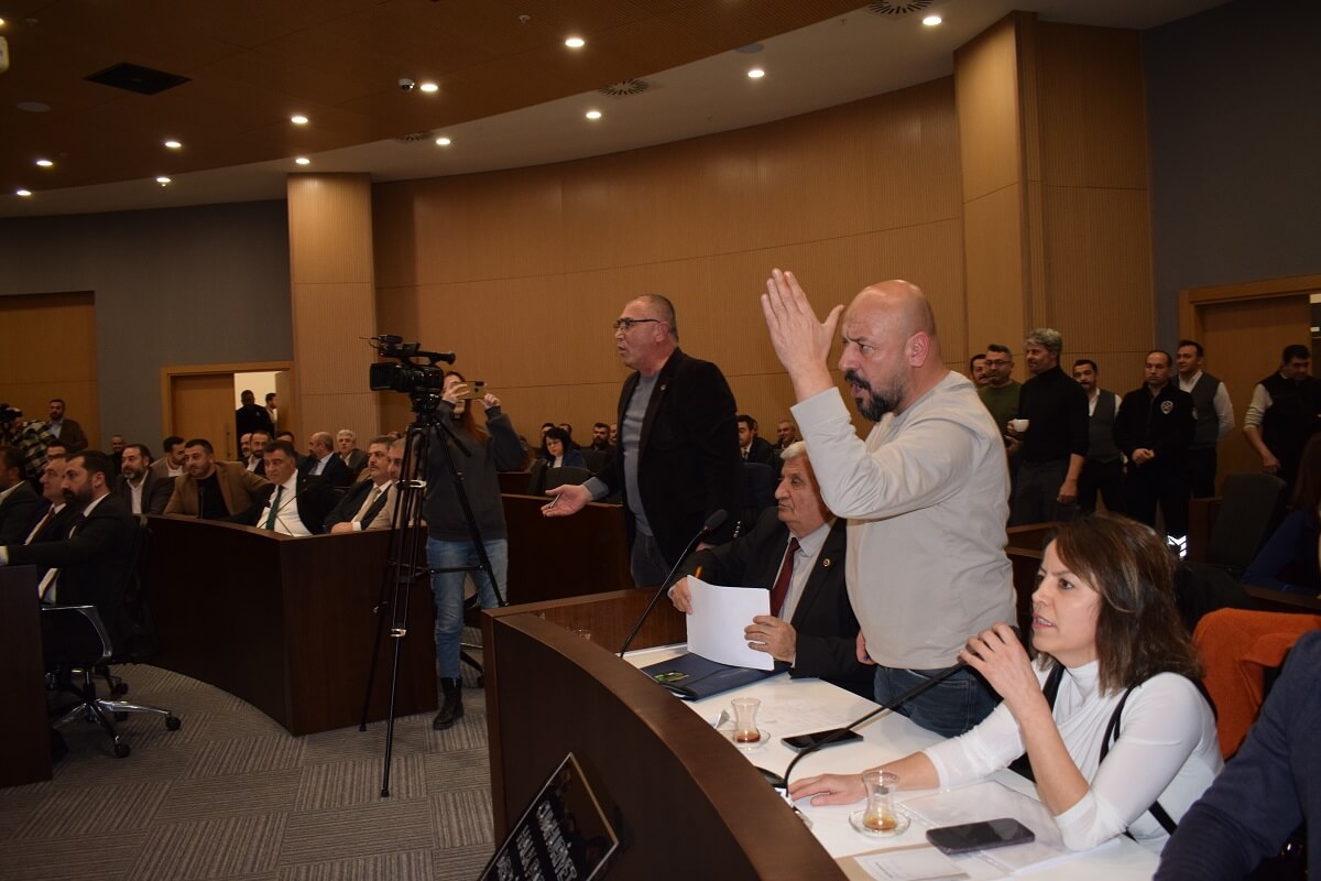 CHP'li Meclis Üyeleri, AKP'li Cengiz'e sert tepki gösterdi (1)