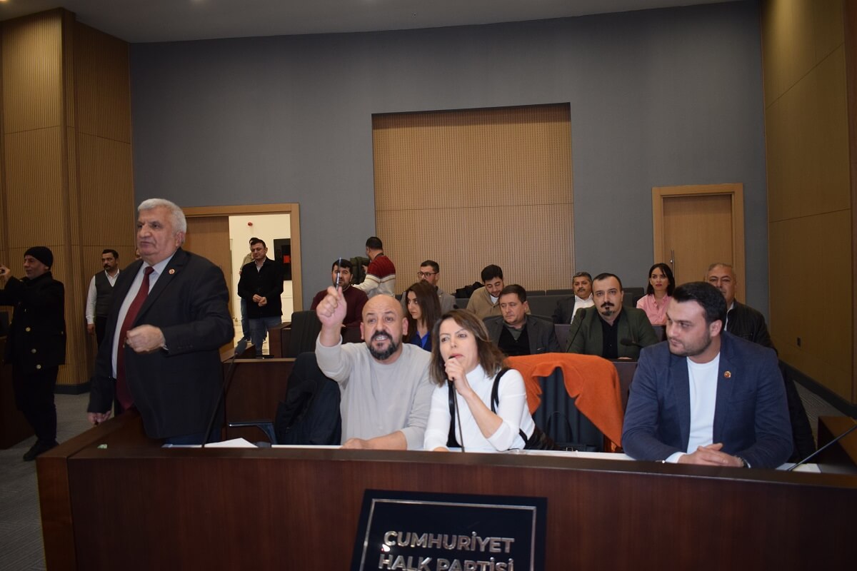 CHP'li Meclis Üyeleri, AKP'li Cengiz'e sert tepki gösterdi (2)