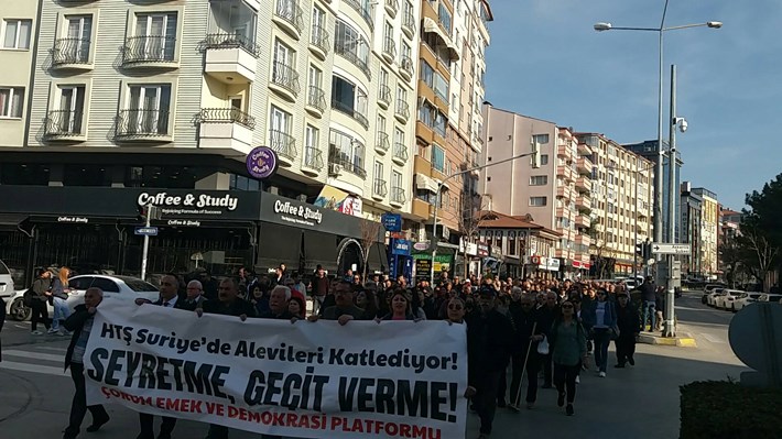 Çorum Emek ve Demokrasi Platformu, Suriye'de Alevilere yönelik katliamları protesto etti (2)