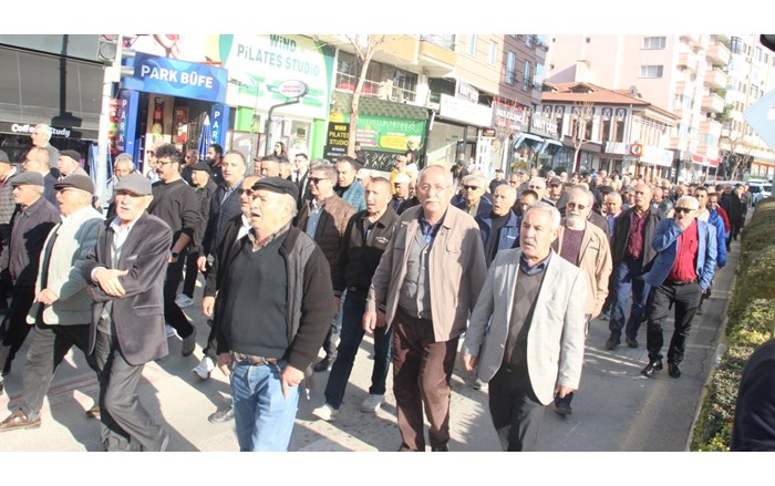 Çorum Emek ve Demokrasi Platformu, Suriye'de Alevilere yönelik katliamları protesto etti (7)