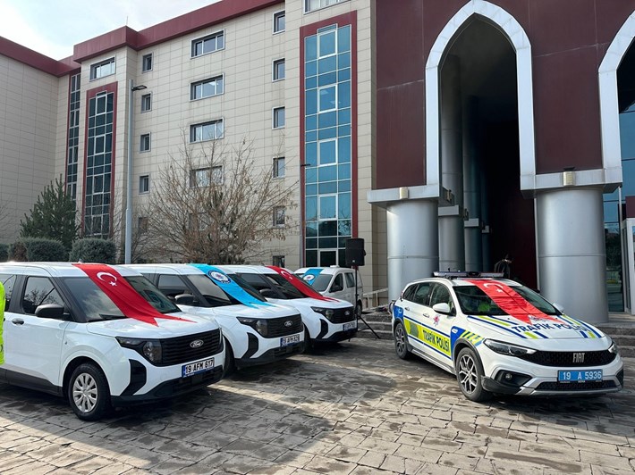 Çorum Emniyet Müdürlüğü, 21 yeni araca kavuştu (3)