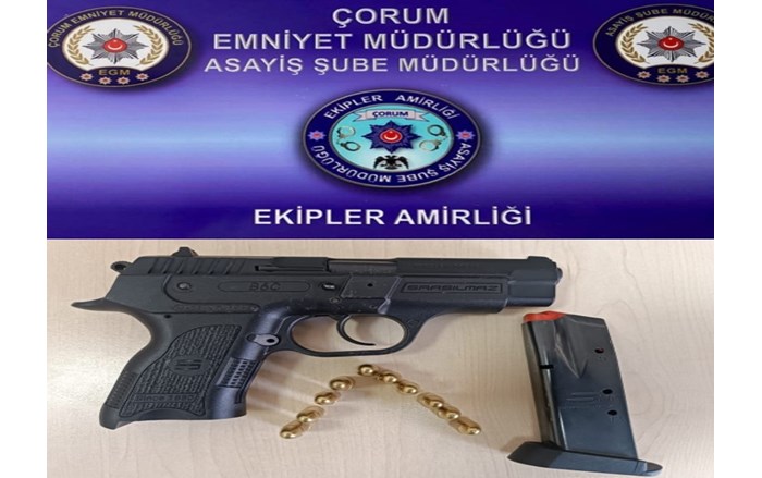 Çorum Emniyet Müdürlüğü tarafından yapılan kontrollerde ele geçirilen suç aletleri (1)